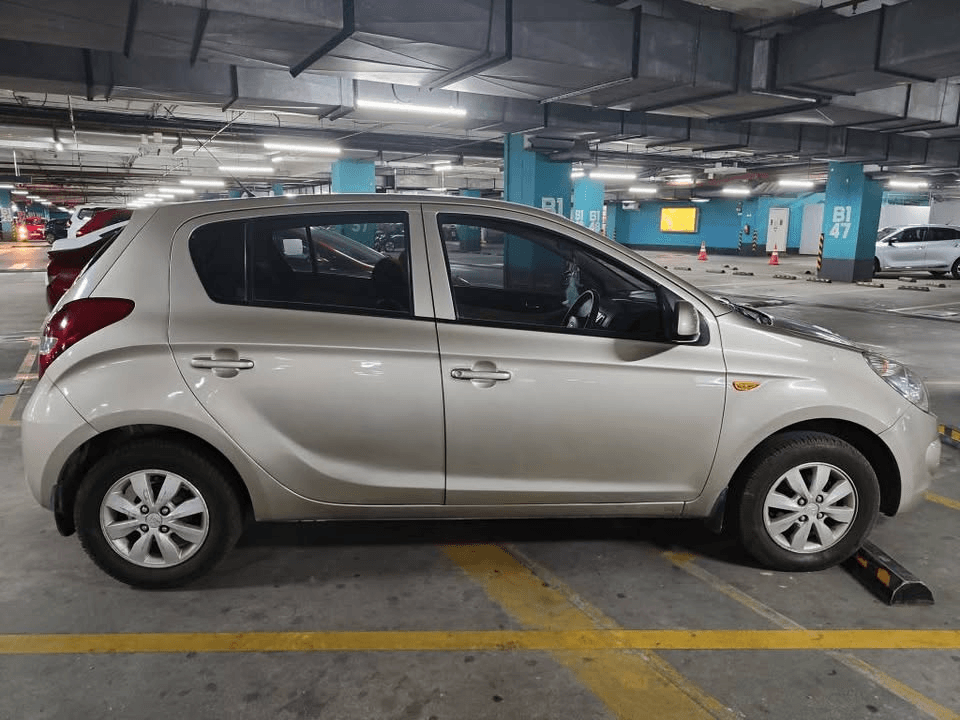 Hyundai i20 Magna Petrol for sale in Bangalore– Well-Maintained Hatchback for Sale in Bangalore