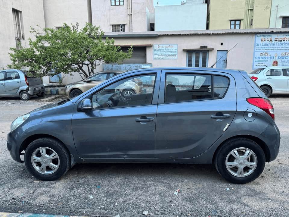 Second-hand i20 Sportz in Hennur Byrathi