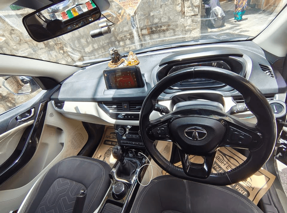 Buy used Tata Nexon with sunroof Bangalore